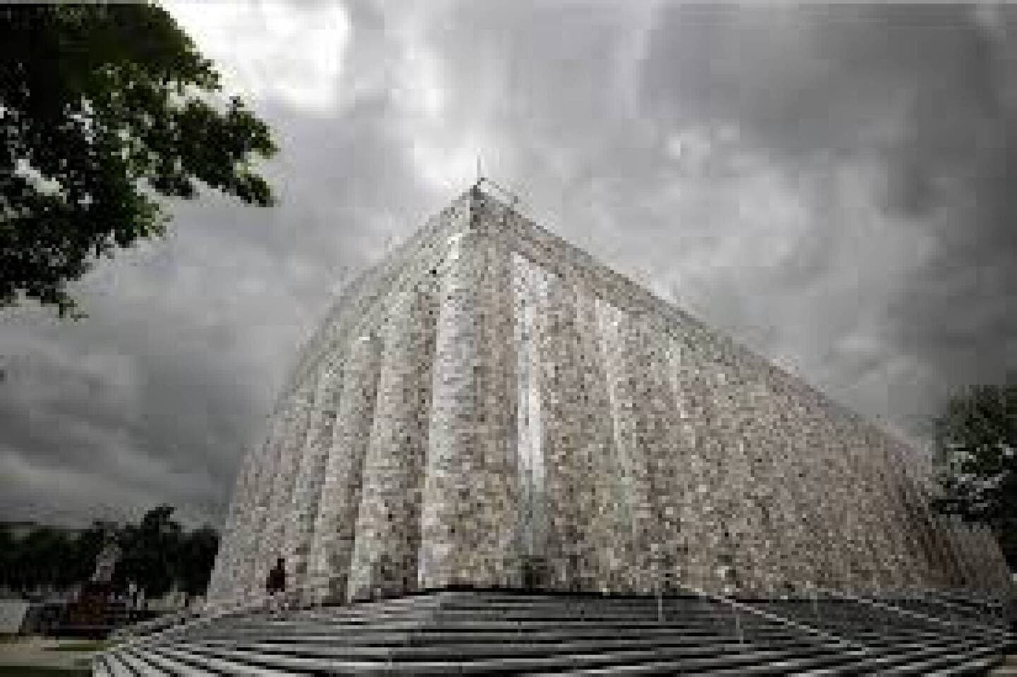 Documenta 16, image 1 of 1