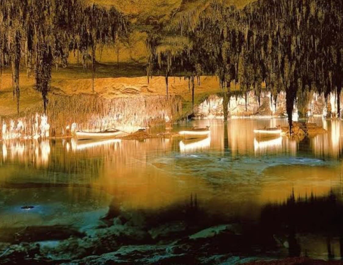 Caverna de Drach, image 1 of 1