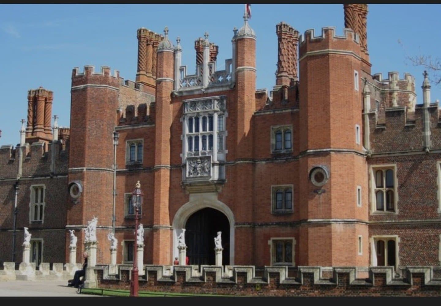 Palácio de Hampton Court, image 1 of 1