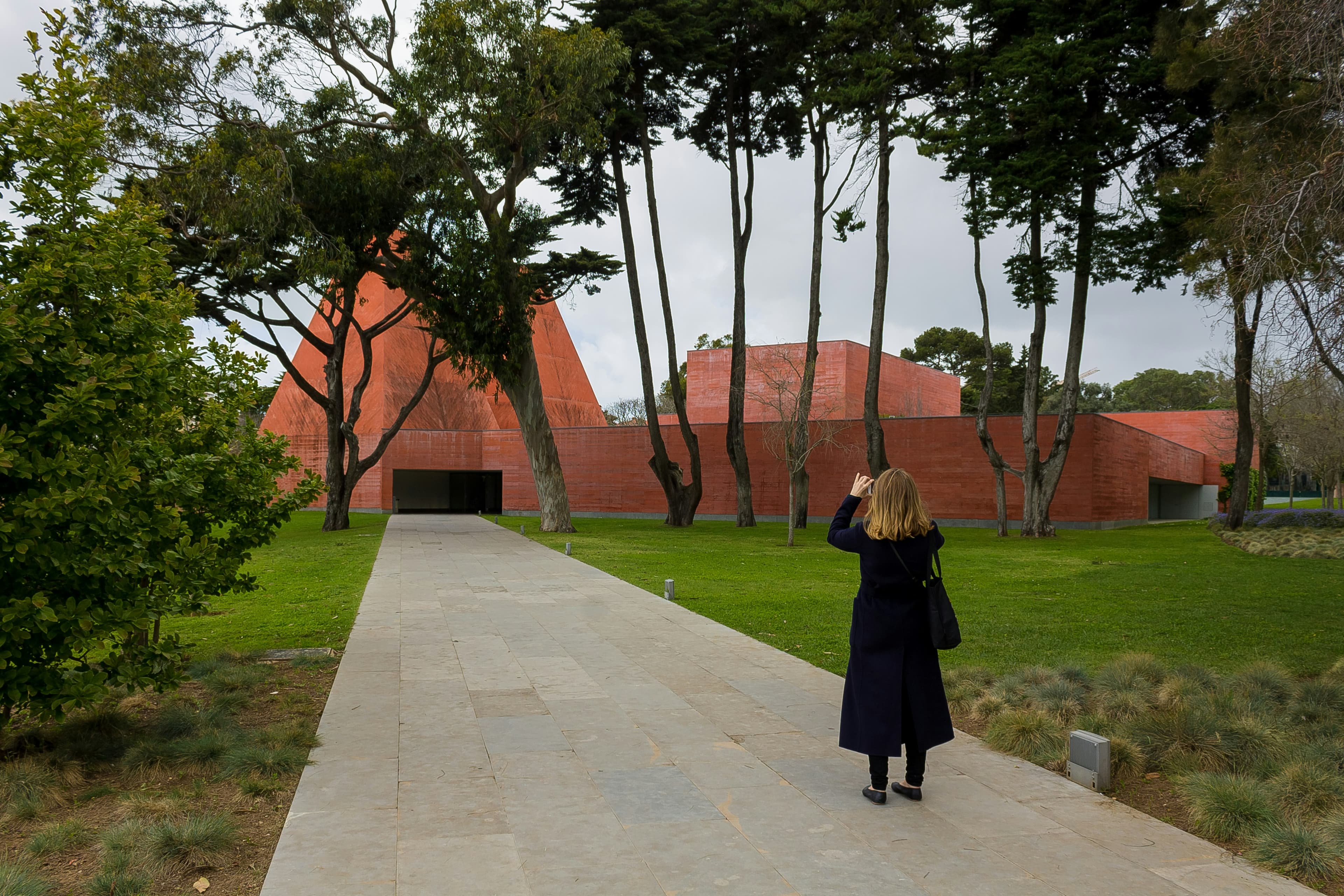 Mercedes Viegas Arte Contemporânea, image 1 of 1