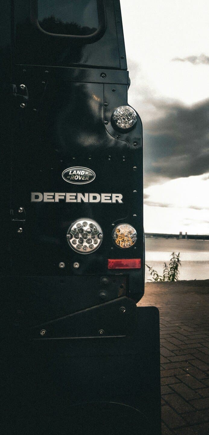 Land Rover Defender (classic), image 1 of 1