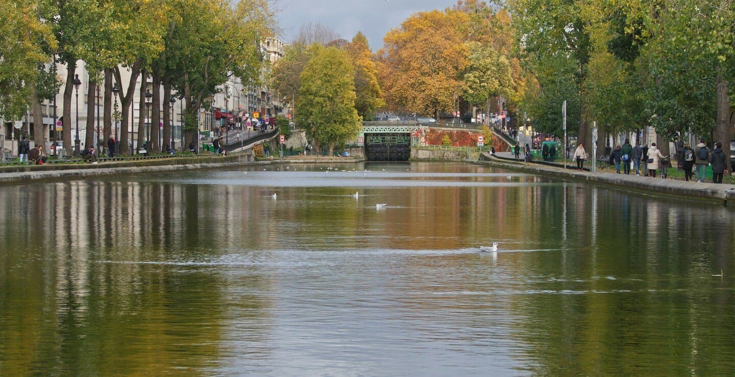Belushi's Paris Canal, image 1 of 1