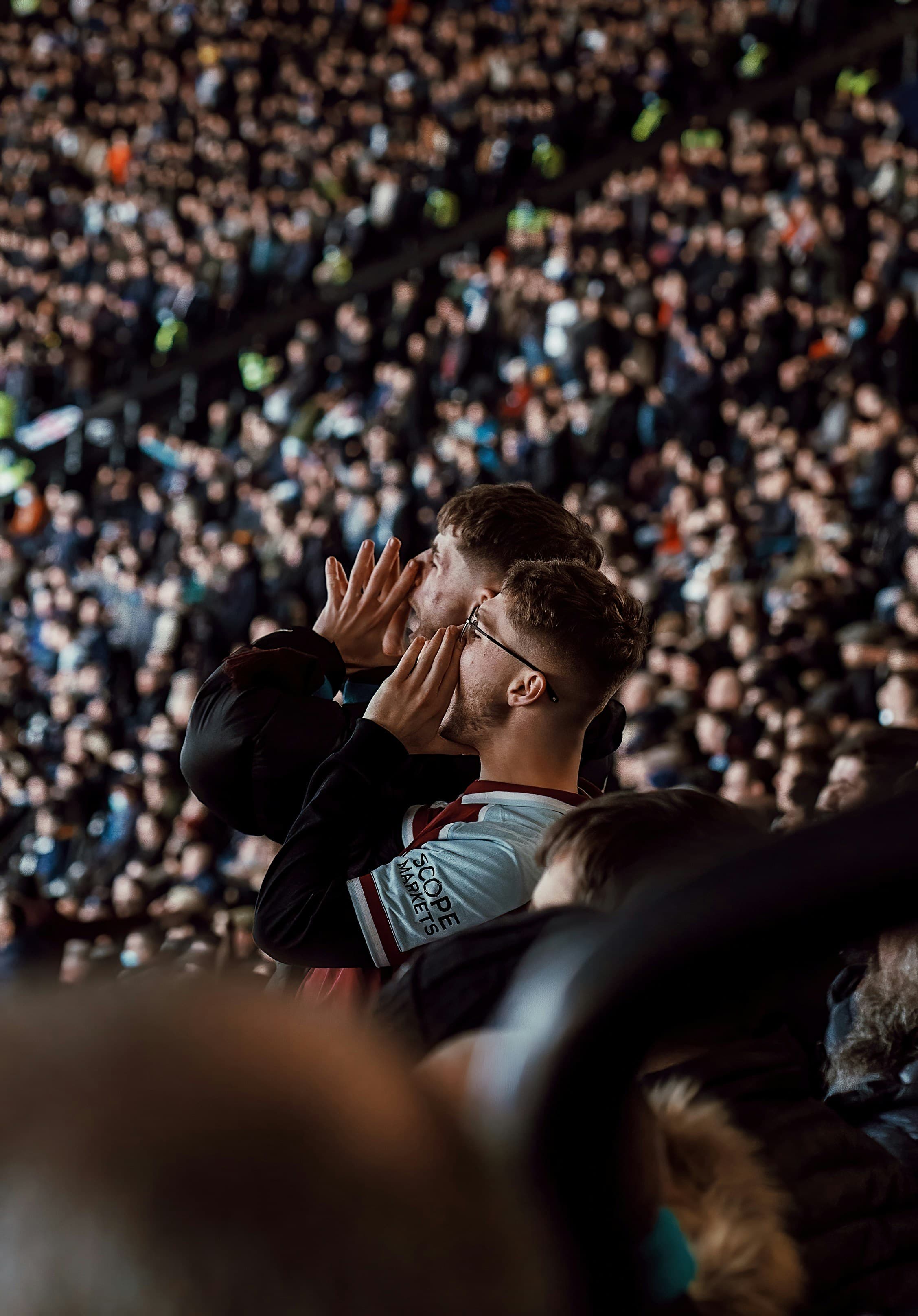The Influence of Crowd Noise and Experience upon Refereeing Decisions in Football, image 1 of 1