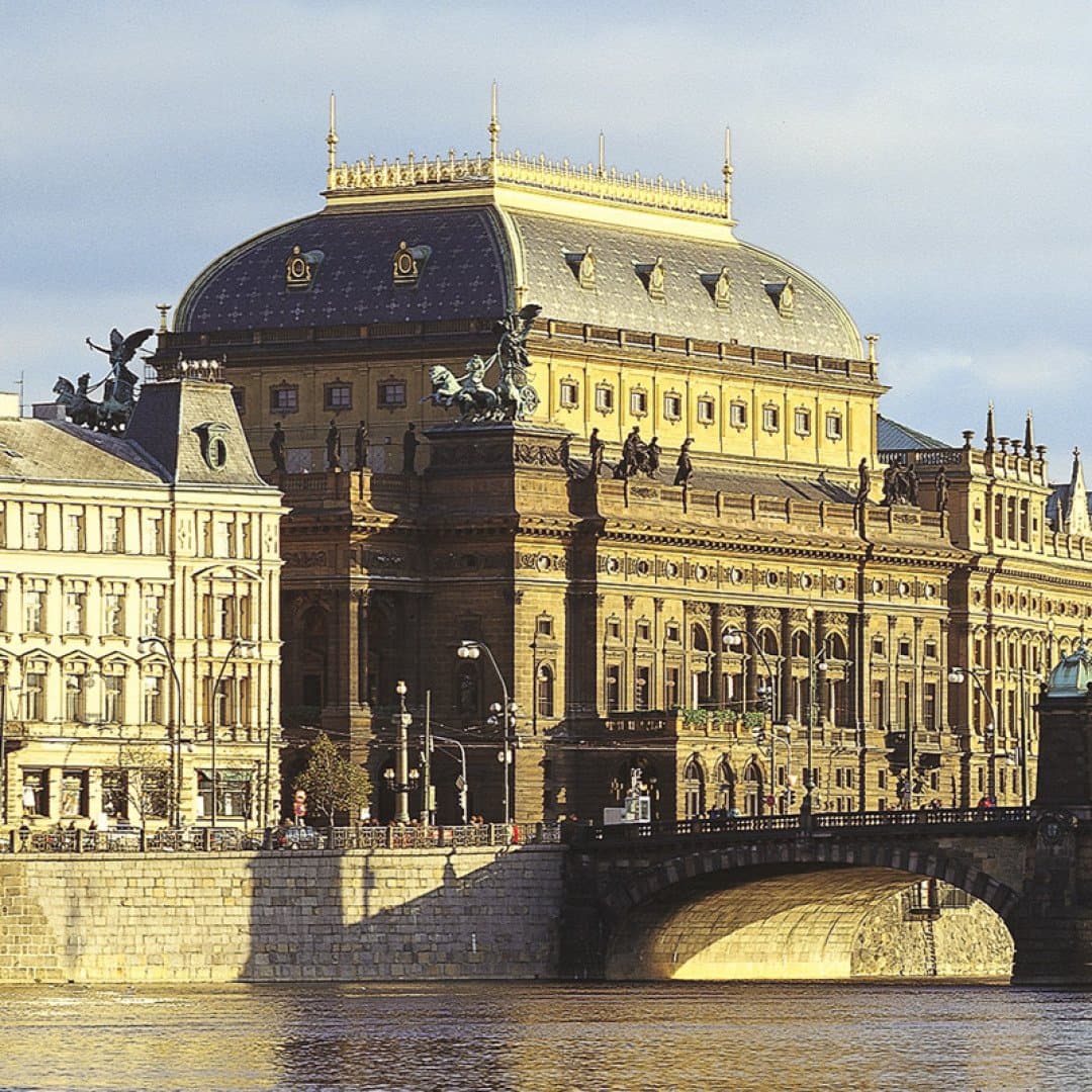 Teatro Nacional, image 1 of 1