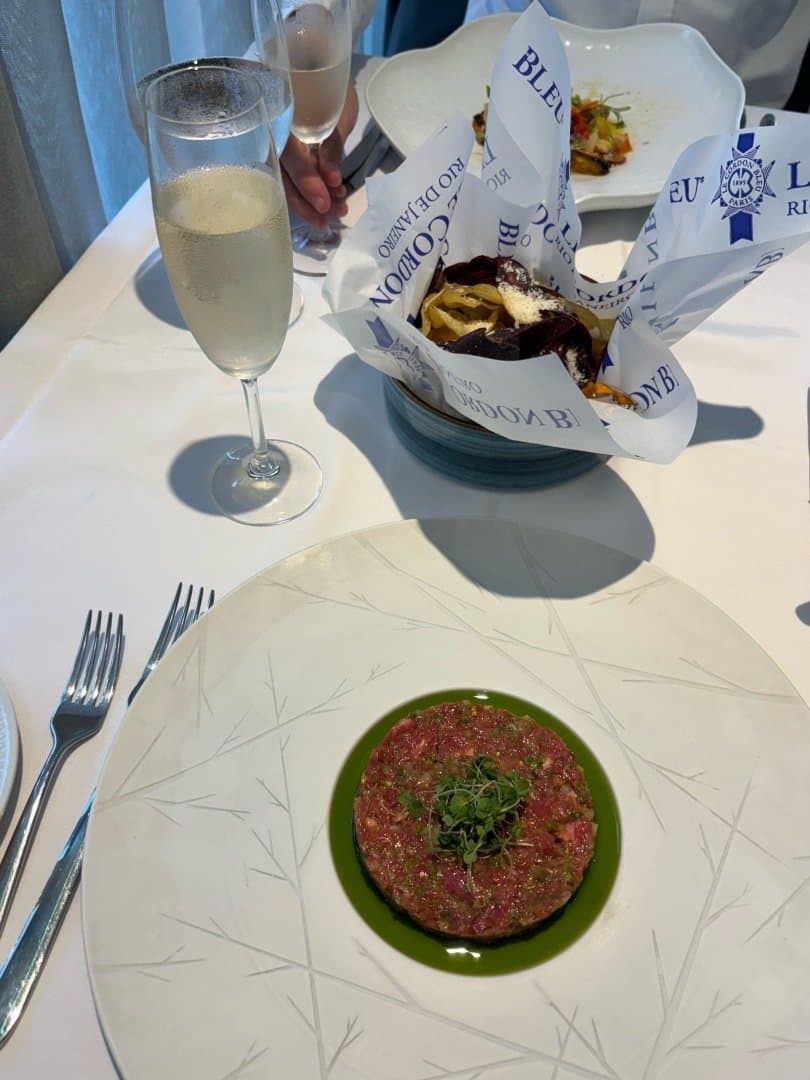 Signatures by Le Cordon Bleu, image 1 of 1