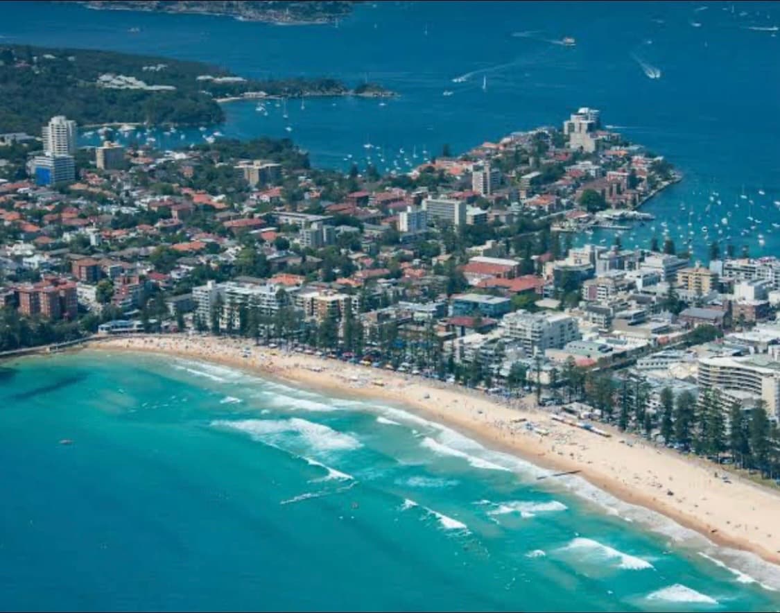 Manly Beach, image 1 of 1