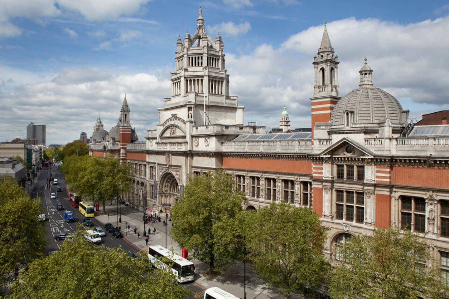 Victoria and Albert Museum, image 1 of 1