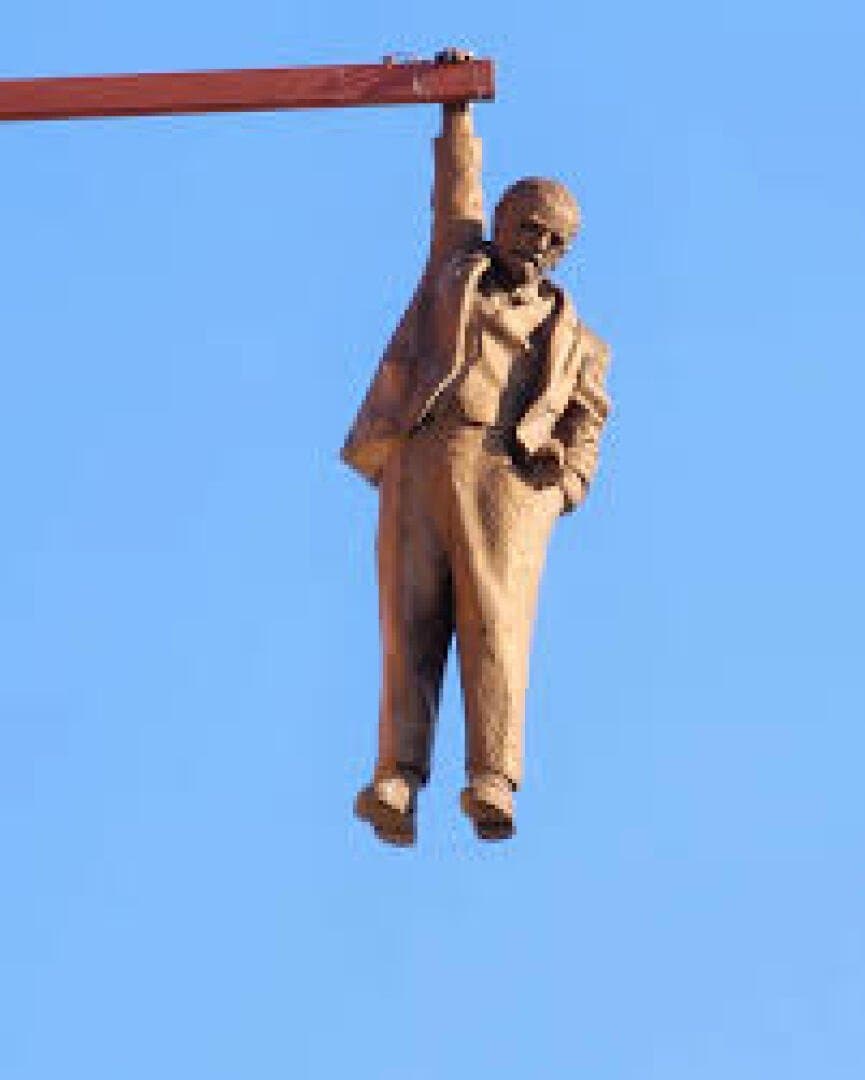 Sigmund Freud Pendurado, image 1 of 1