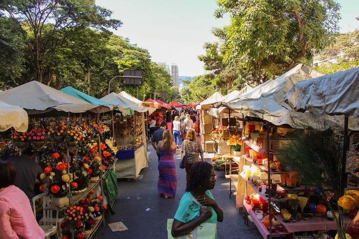 Feira hippie, image 1 of 1
