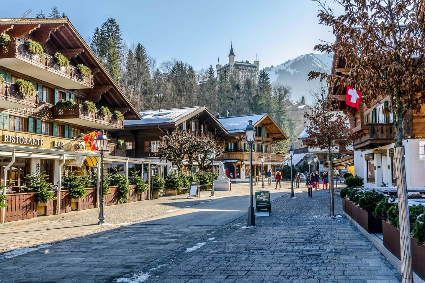 Gstaad, image 1 of 1