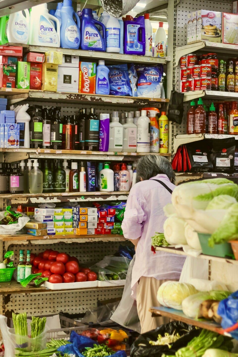 Convenience Store Woman, image 1 of 1